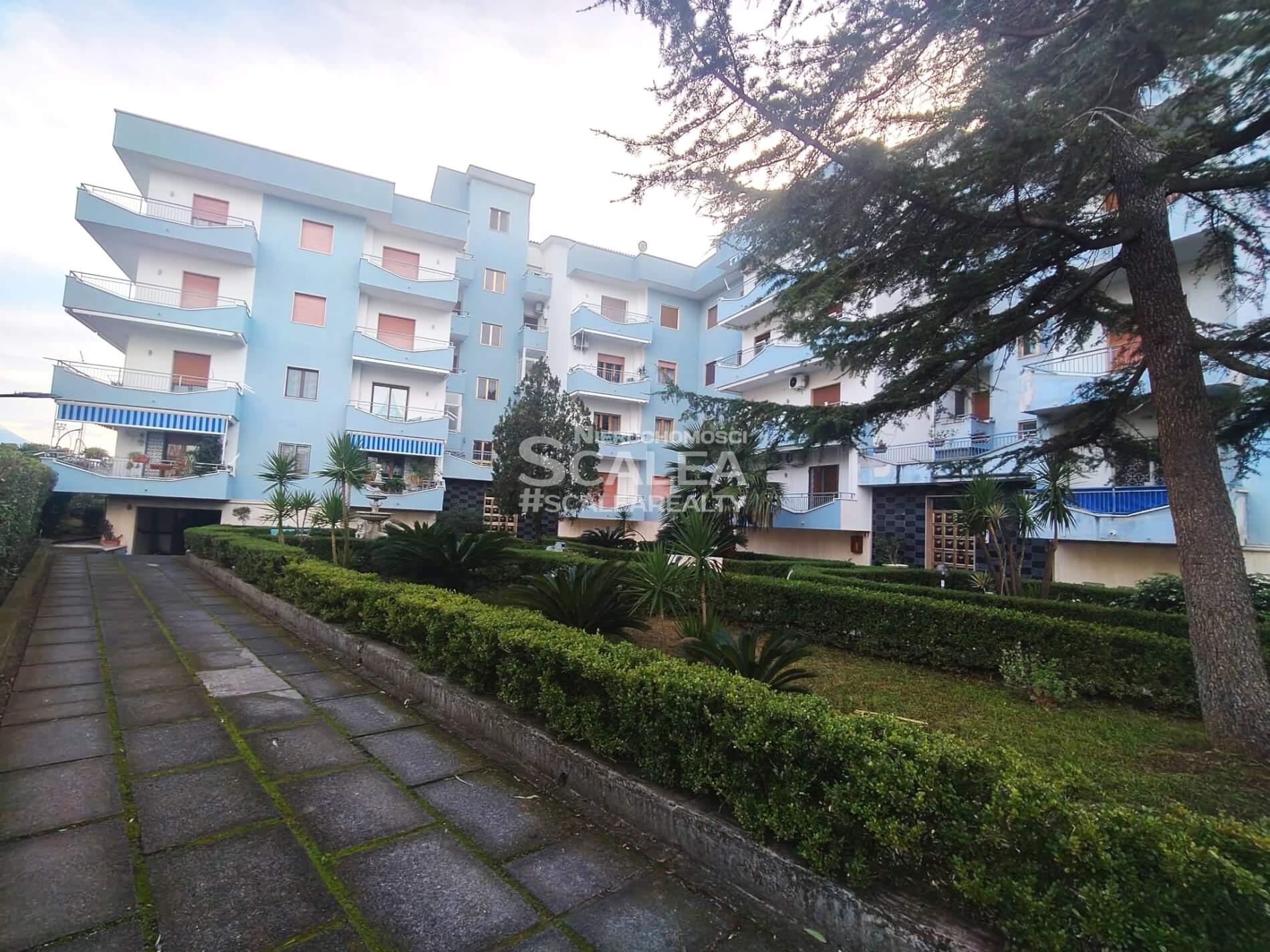 Scalea, luksusowy apartament 120 metrów kwadratowych, 100 metrów od plaży