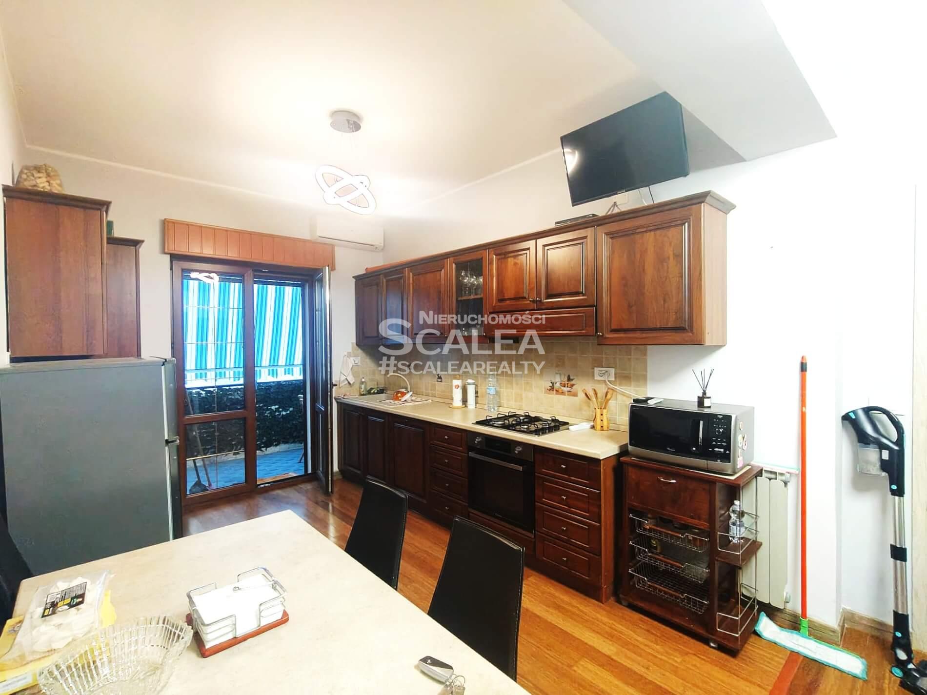 Scalea, luksusowy apartament 120 metrów kwadratowych, 100 metrów od plaży