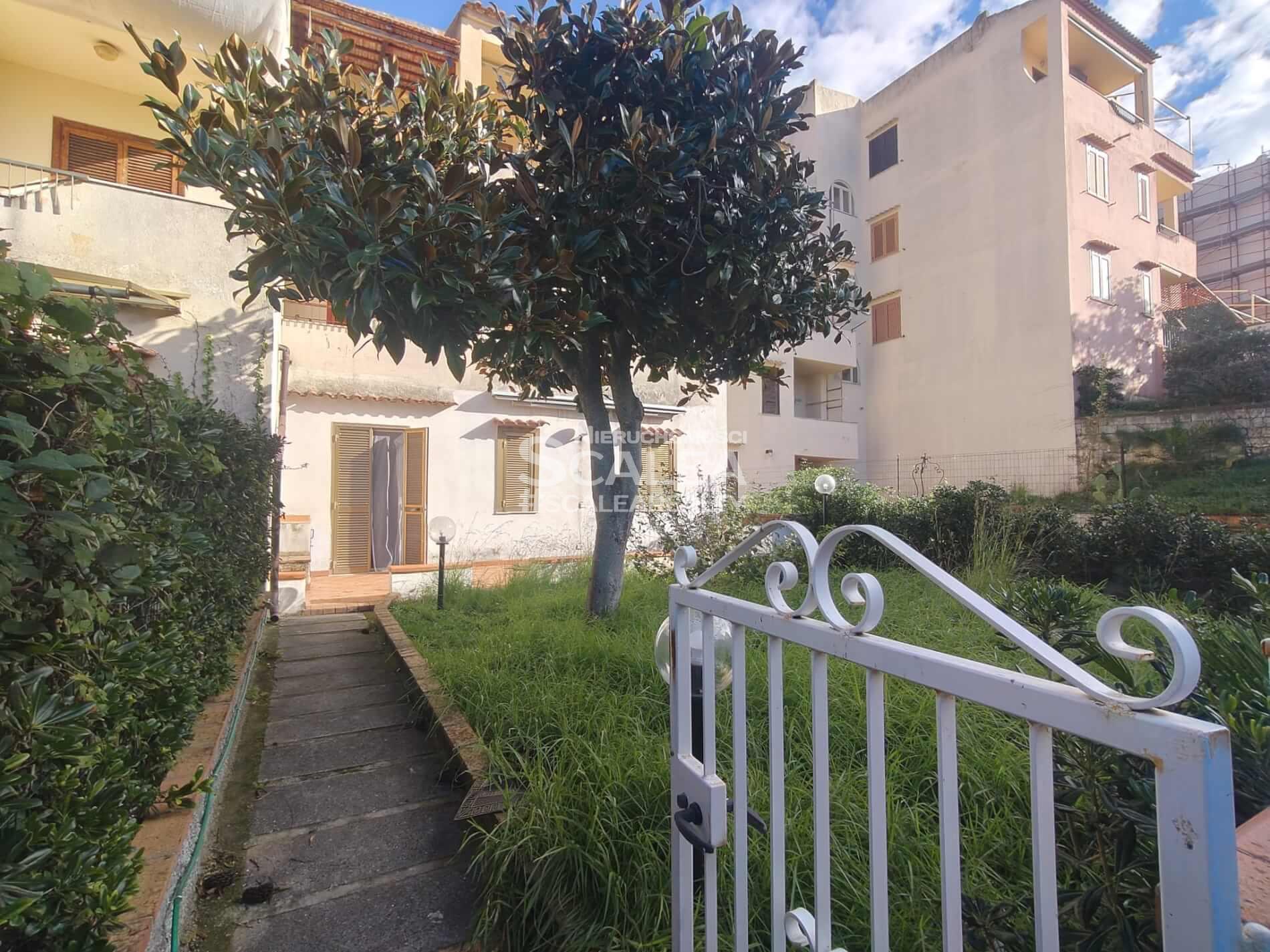 Scalea, Baia del Carpino, willa z dostępem do morza