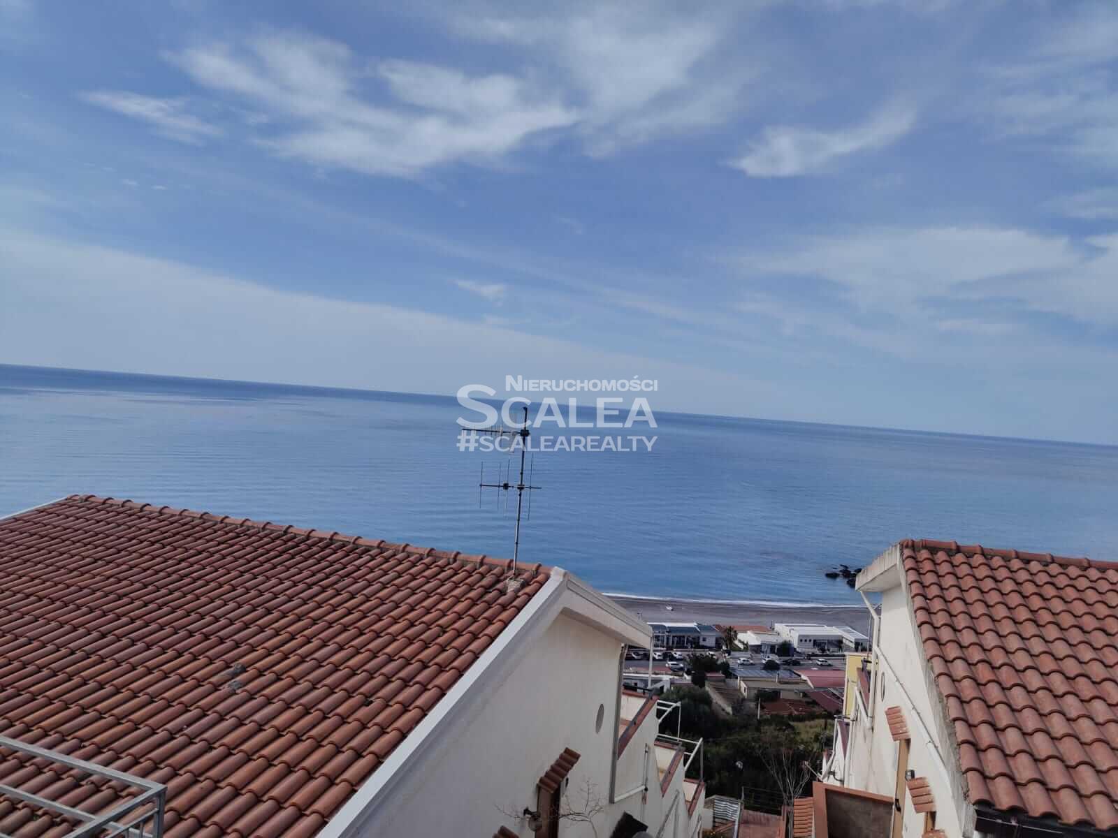 Luksusowy apartament z tarasem i widokiem na morze na sprzedaż w Scalea