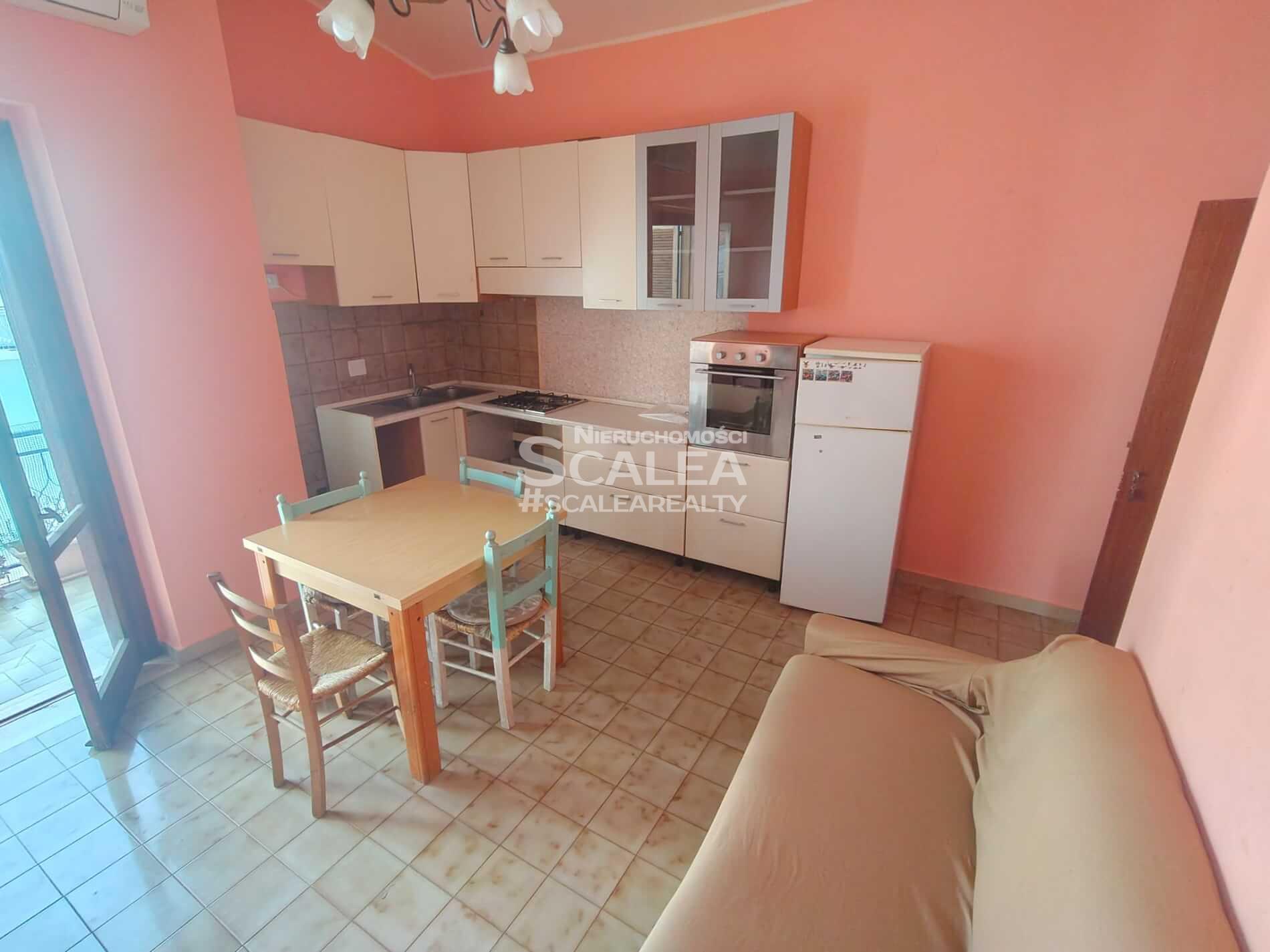 Mieszkanie na 5 kondygnacji w parku "Flora"