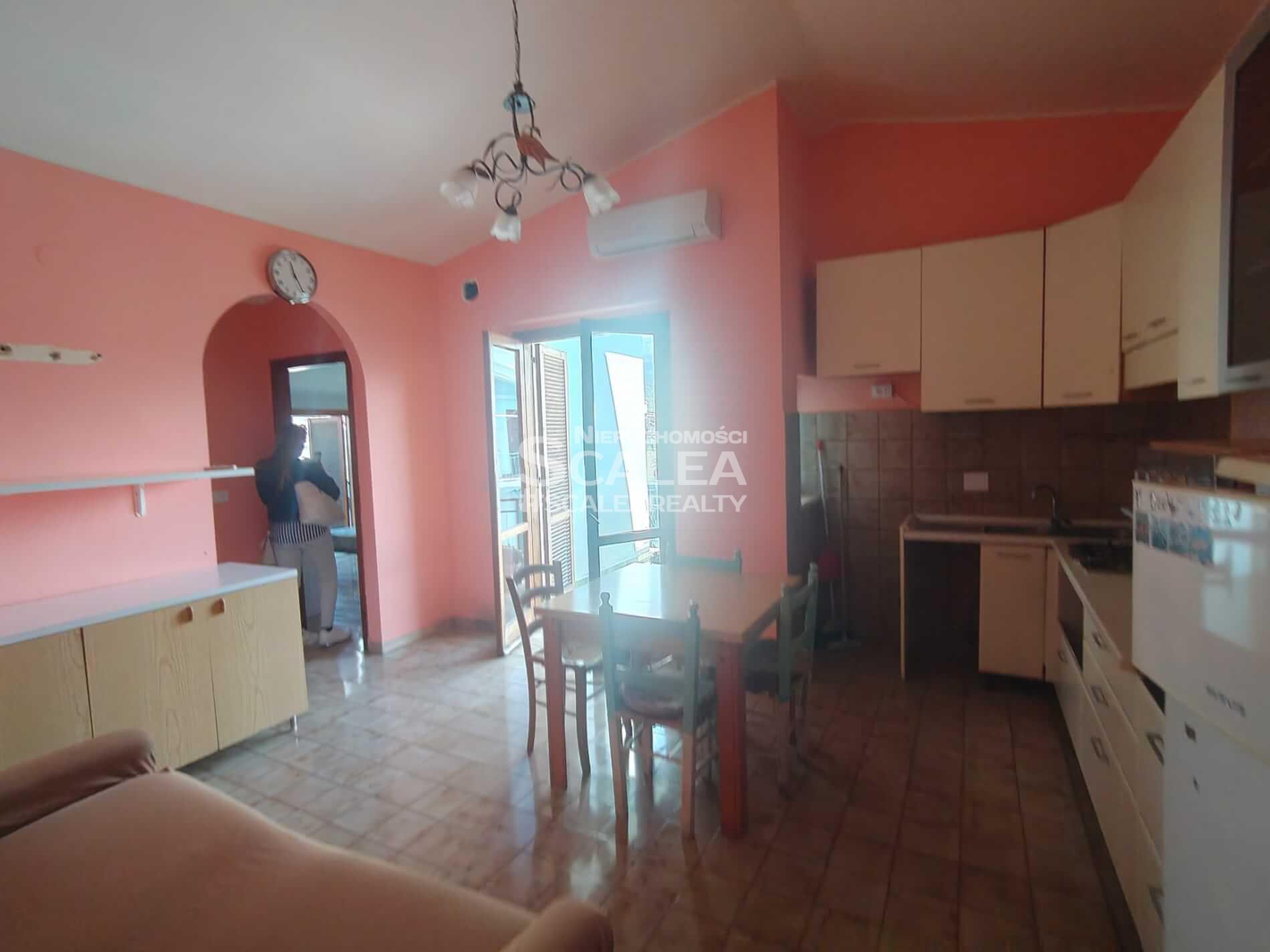 Mieszkanie na 5 kondygnacji w parku "Flora"