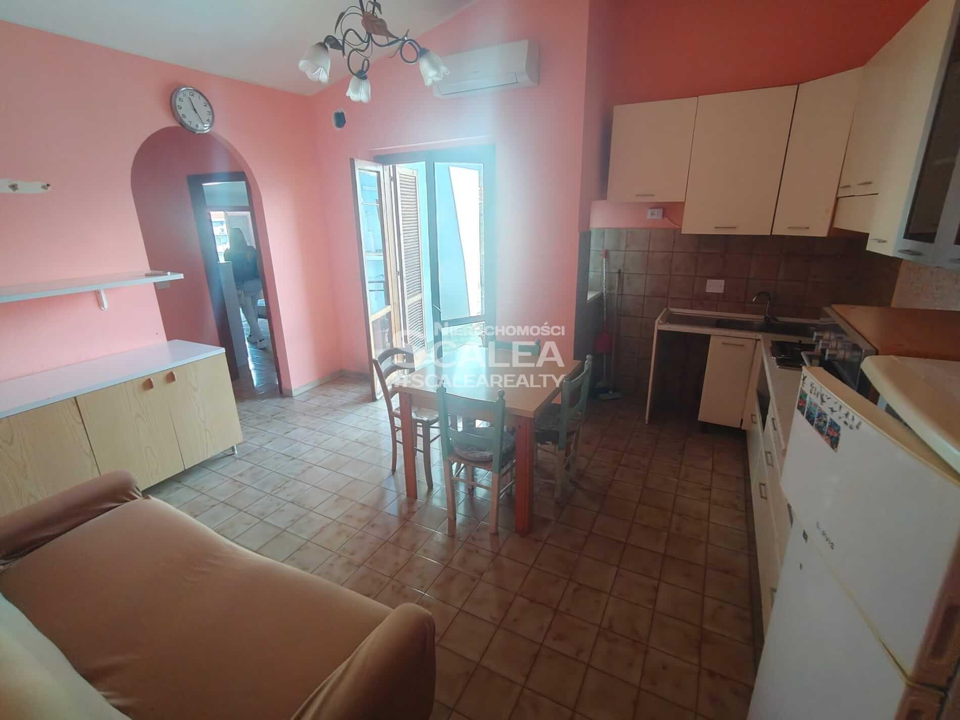 Mieszkanie na 5 kondygnacji w parku "Flora"