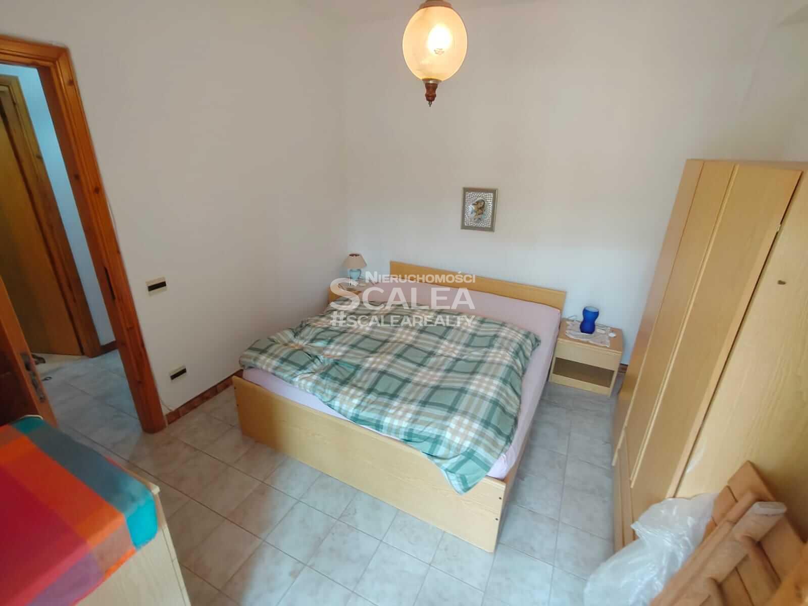 Trzypokojowe mieszkanie z solarium w atrakcyjnej cenie w Scalea