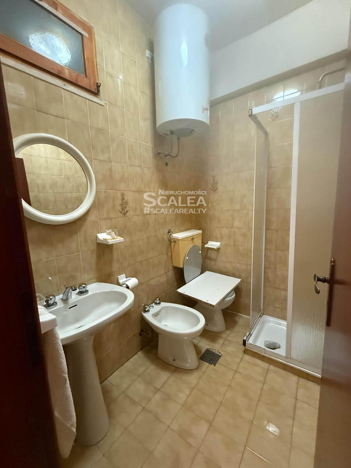 Mieszkanie w Scalea na 2 piętrze o powierzchni 60 m2 i 2 dużych sypialniach