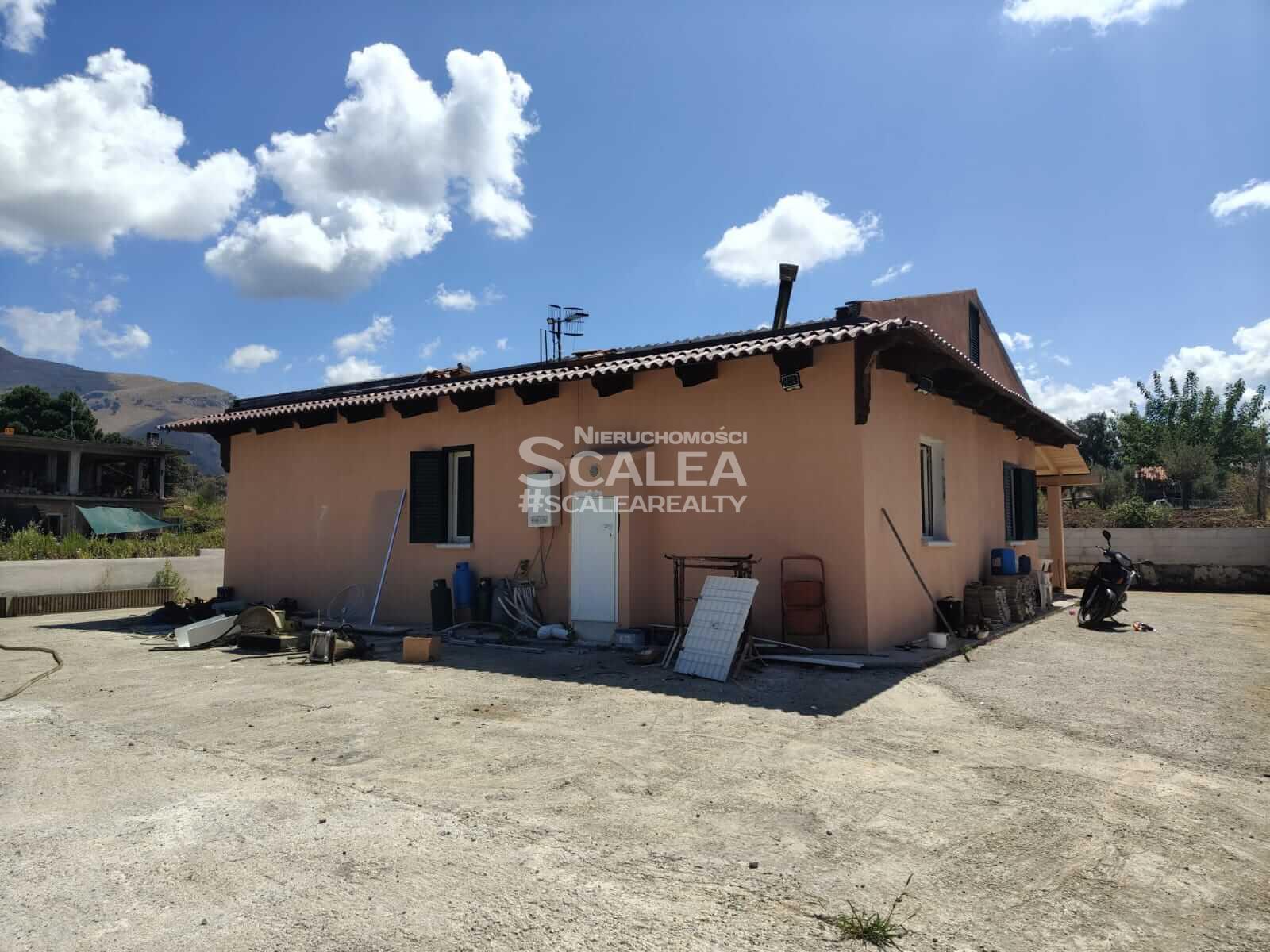 Scalea, nowo wybudowany dom jednorodzinny