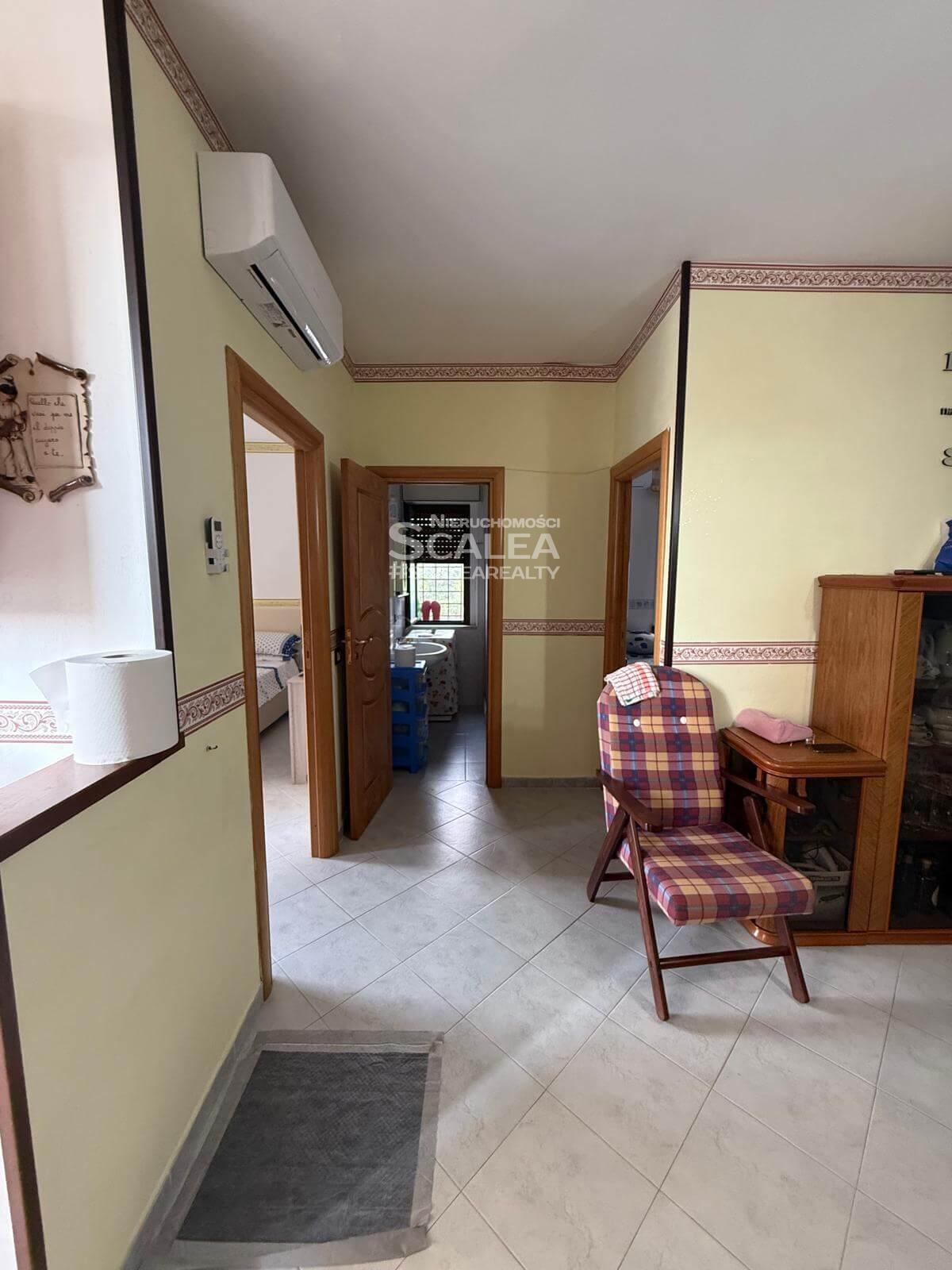 Trzecia linia plaży Scalea, parter, 90 m2.