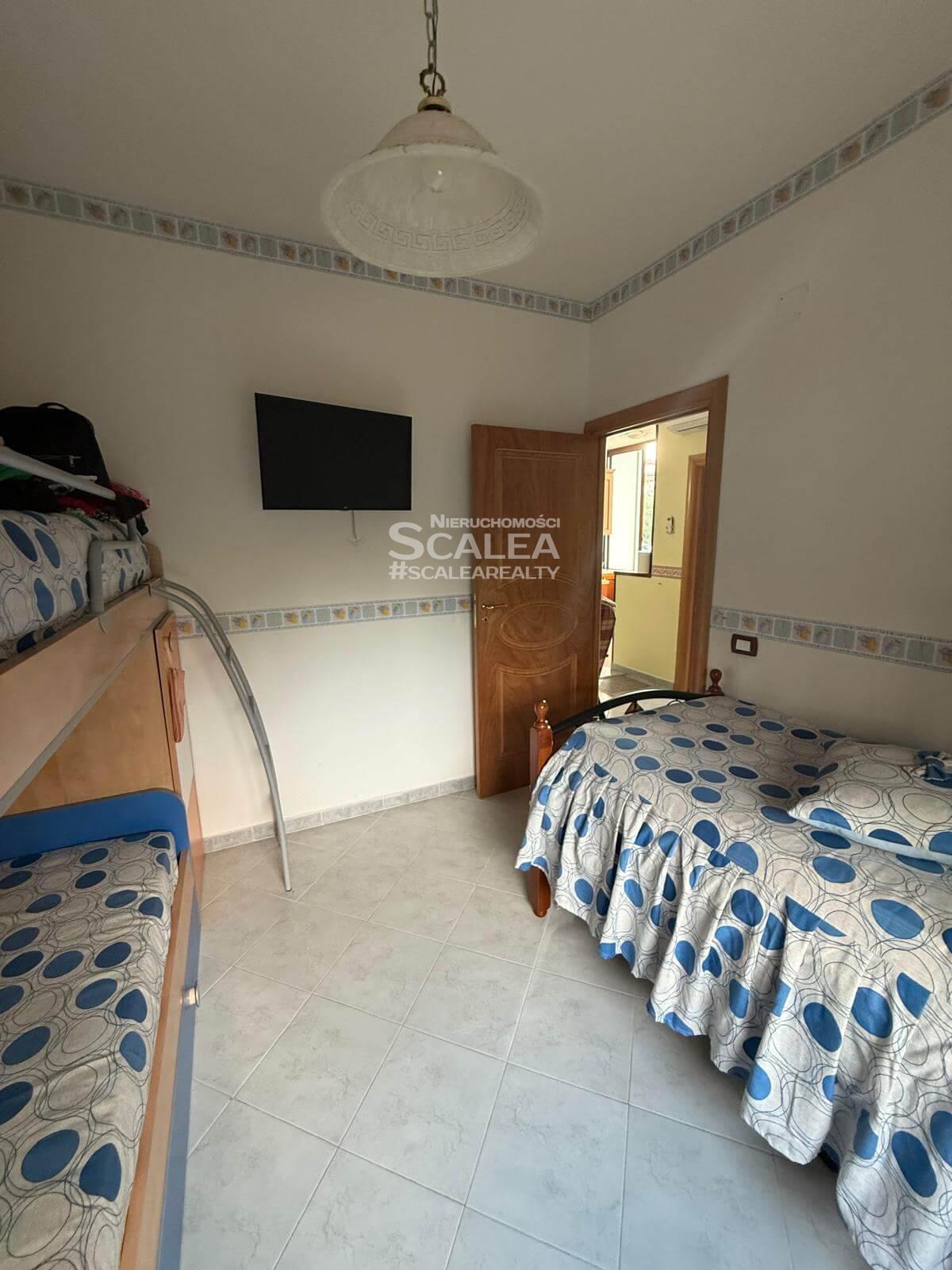 Trzecia linia plaży Scalea, parter, 90 m2.