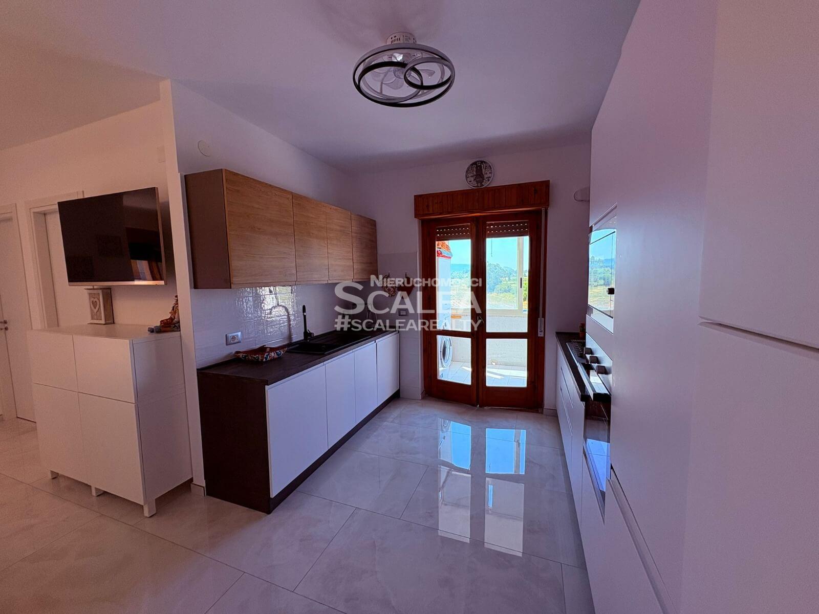 Apartament 120 mkw. z 3 sypialniami w Scalea
