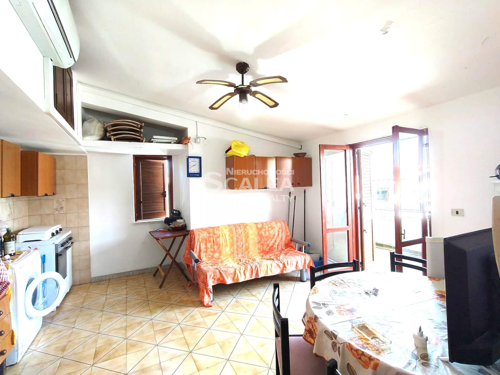 Apartament w Scalea na 5 kondygnacji, 2 sypialnie