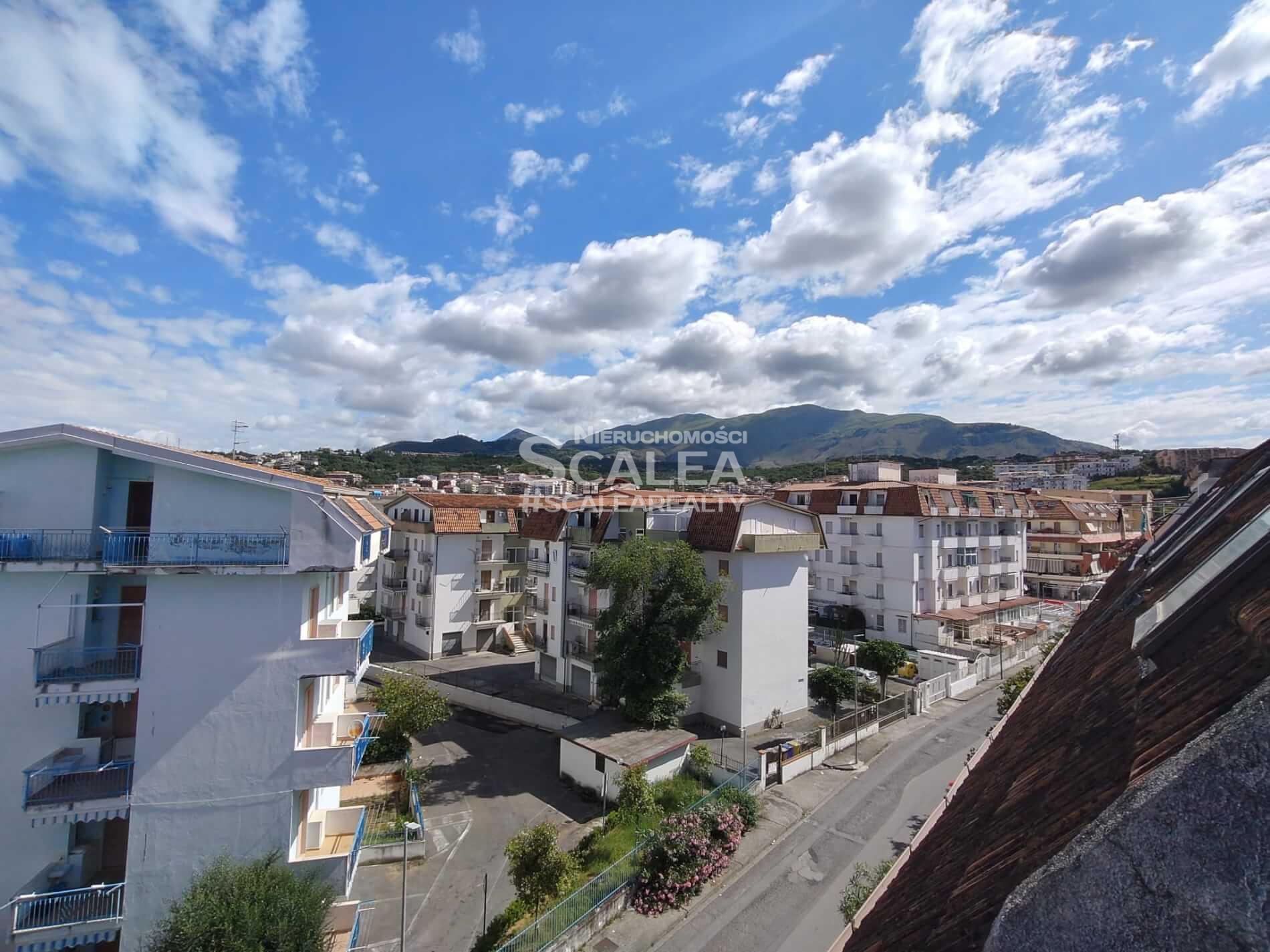 Apartament w Scalea na 5 kondygnacji, 2 sypialnie