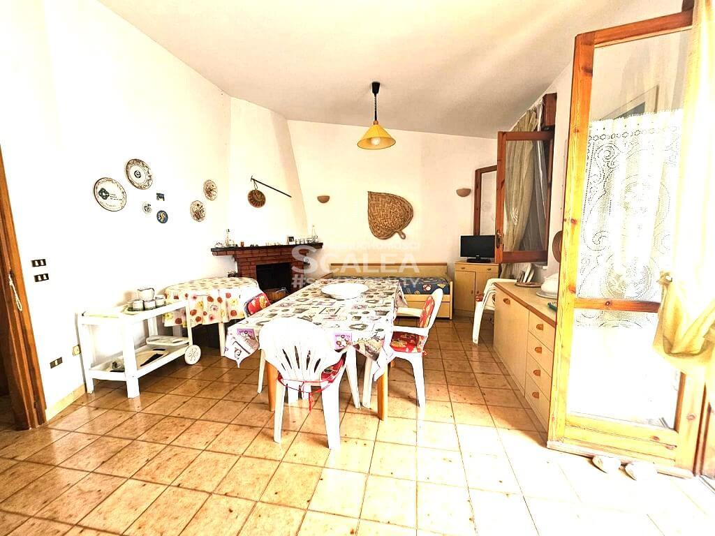 Apartament typu penthouse w centrum Scalea, 80 m2 z widokiem na morze