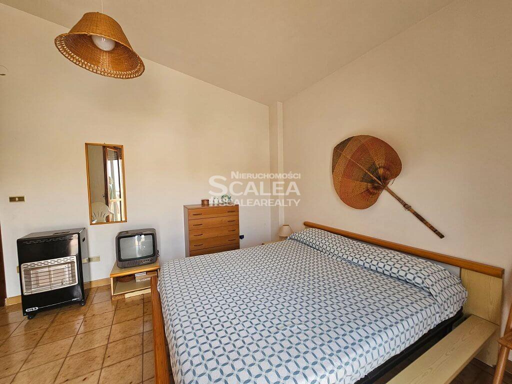 Apartament typu penthouse w centrum Scalea, 80 m2 z widokiem na morze