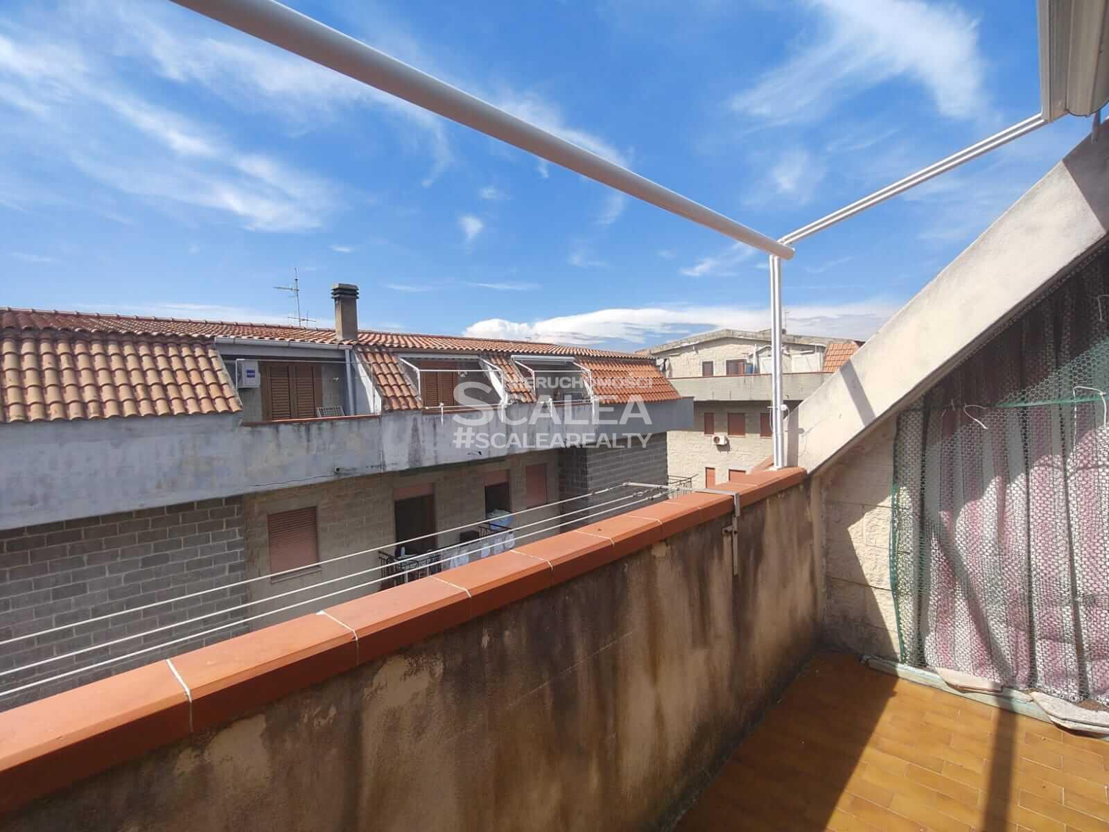 Apartament w Scalea na 5 piętrze, 200 metrów od plaży