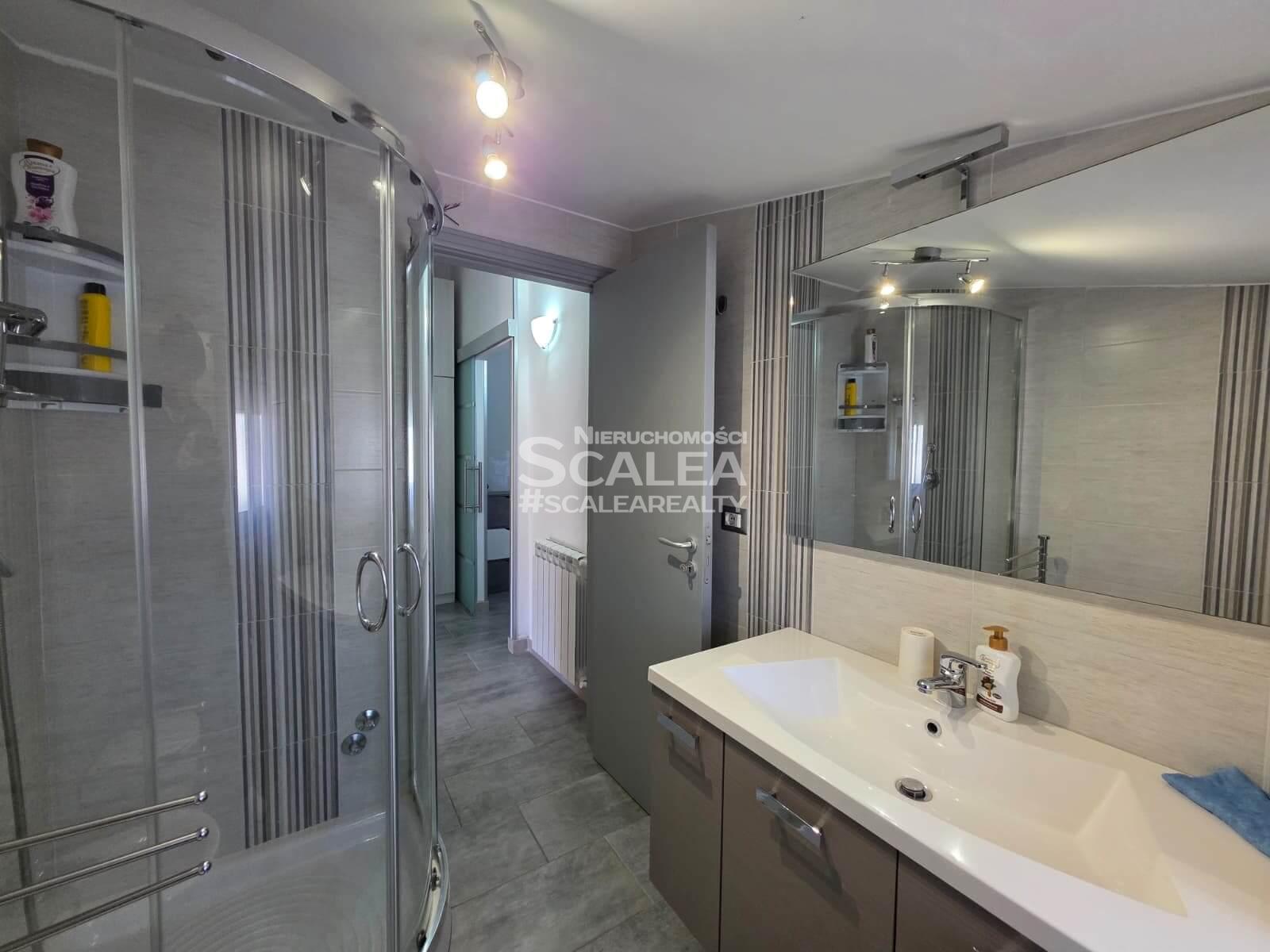 Dom szeregowy o powierzchni prawie 160 metrów kwadratowych w centrum miasta Scalea