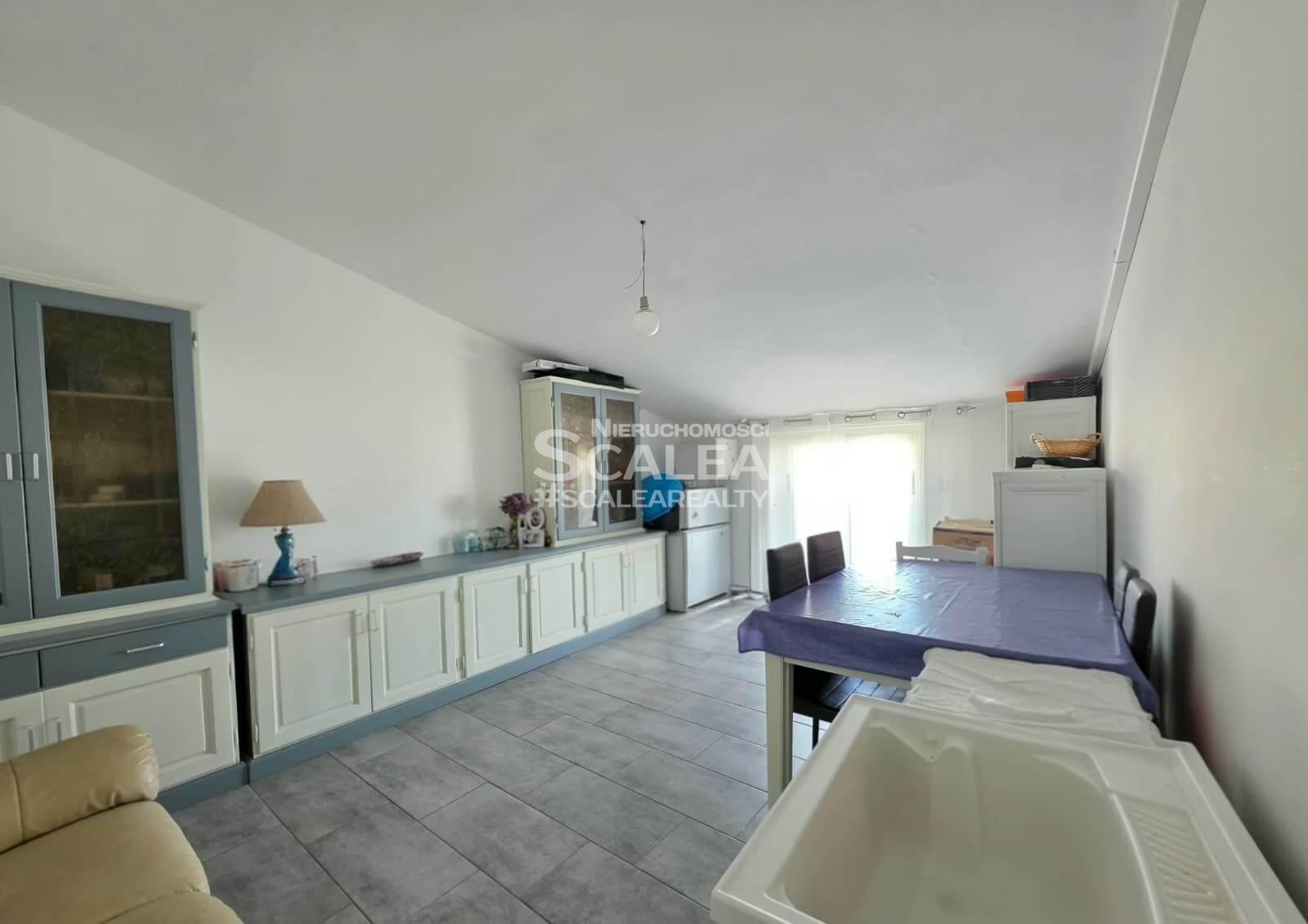 Dom szeregowy o powierzchni prawie 160 metrów kwadratowych w centrum miasta Scalea