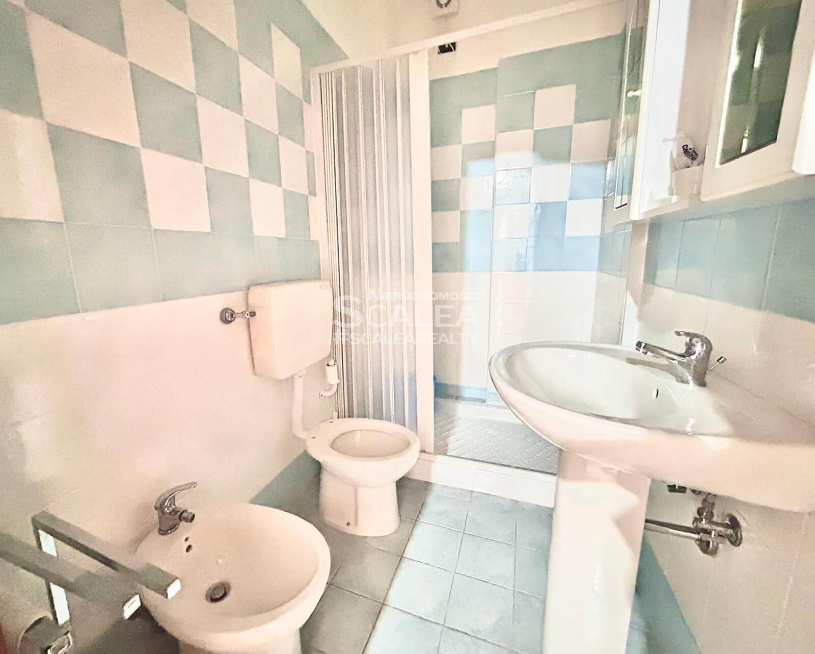 Trzypokojowe mieszkanie o powierzchni 55 metrów kwadratowych w atrakcyjnej cenie w Scalea