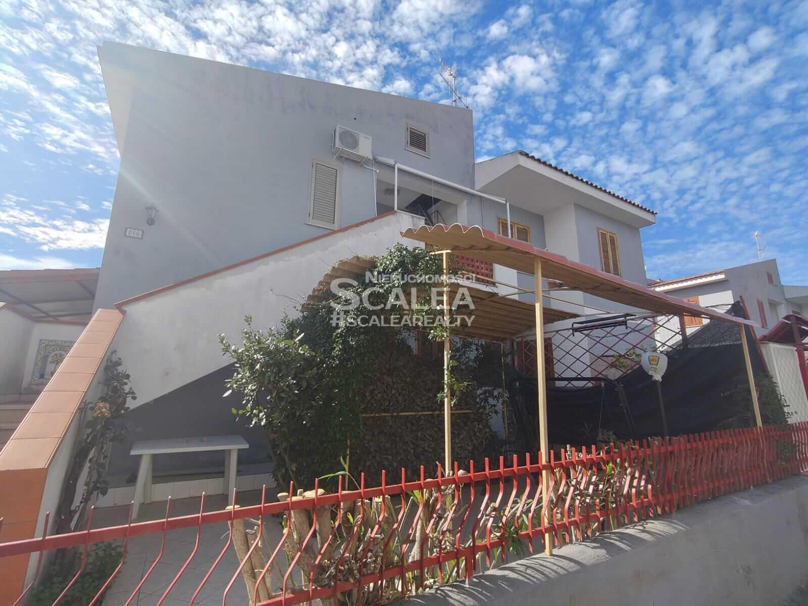 Willa z ogrodem 200 m od plaży w parku Scalea 2000