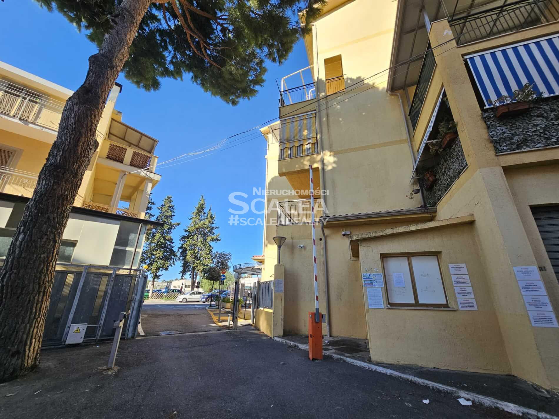 Scalea, luksusowy budynek z odnowionym apartamentem na 5 piętrze