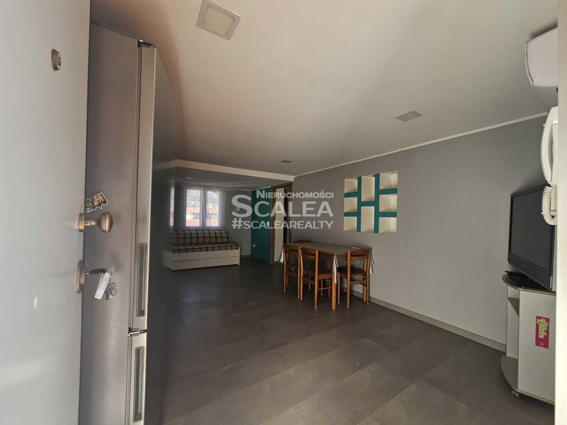 Scalea, luksusowy budynek z odnowionym apartamentem na 5 piętrze